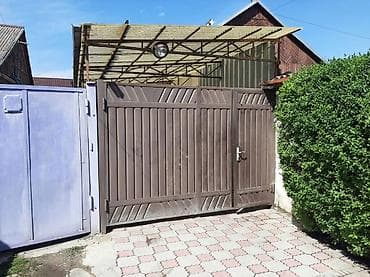 Продаю дом на 2хозяина в районе 4й горбольницы, или меняю на две 2х at lalafo.kg — 1 Продаю дом на 2хозяина в районе 4й горбольницы, или меняю на две 2х — 1