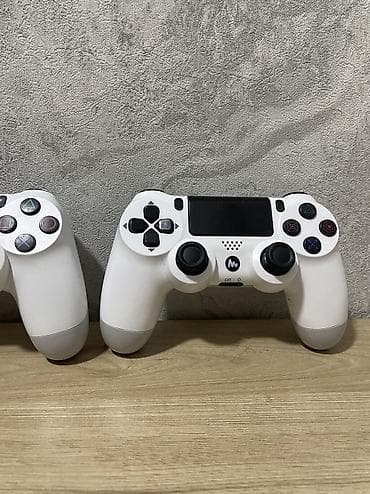 Беспроводной геймпад DualShock 4 (белый) для PlayStation 4. 600 сом at lalafo.kg Беспроводной геймпад DualShock 4 (белый) для PlayStation 4. 600 сом