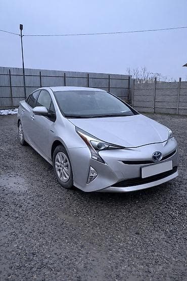 Toyota Prius: 2018 г., 1.8 л, Автомат, Гибрид, Седан at lalafo.kg Toyota Prius: 2018 г., 1.8 л, Автомат, Гибрид, Седан