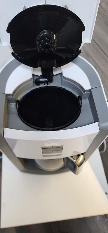 Кофеварка, кофемашина, Б/у at lalafo.kg Кофеварка, кофемашина, Б/у
