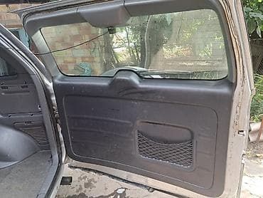Toyota RAV4: 2001 г., 2 л, Автомат, Газ, Универсал at lalafo.kg Toyota RAV4: 2001 г., 2 л, Автомат, Газ, Универсал