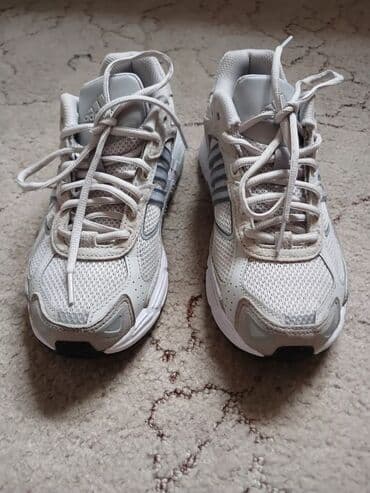 Кроссовки, 37, Adidas, Новый, цвет - Серый, Бесплатная доставка at lalafo.kg Кроссовки, 37, Adidas, Новый, цвет - Серый, Бесплатная доставка