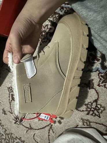 Зимние детские ботинки BOBDOG - Цвет: бежевый/песочный - Тёплый at lalafo.kg Зимние детские ботинки BOBDOG - Цвет: бежевый/песочный - Тёплый