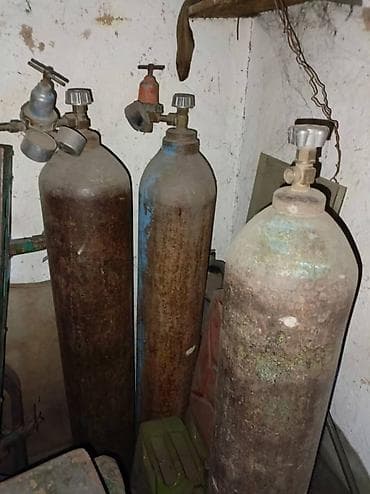 Промышленный газовый баллон, Применение: Сварка и резка, Б/у at lalafo.kg Промышленный газовый баллон, Применение: Сварка и резка, Б/у