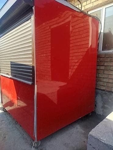 Предлагается к продаже мобильный торговый киоск красного цвета at lalafo.kg Предлагается к продаже мобильный торговый киоск красного цвета