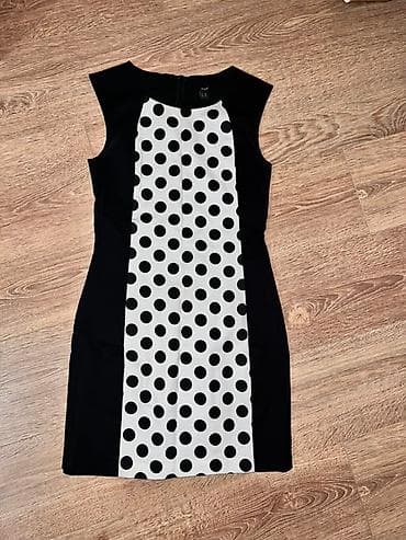 Повседневное платье, Осень-весна, Короткая модель, Футляр, XS, S at lalafo.kg Повседневное платье, Осень-весна, Короткая модель, Футляр, XS, S