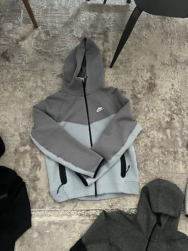 Мужской свитер, Все размеры, Nike, Новый, цвет - Черный, Самовывоз, Бесплатная доставка, Платная доставка at lalafo.kg Мужской свитер, Все размеры, Nike, Новый, цвет - Черный, Самовывоз, Бесплатная доставка, Платная доставка