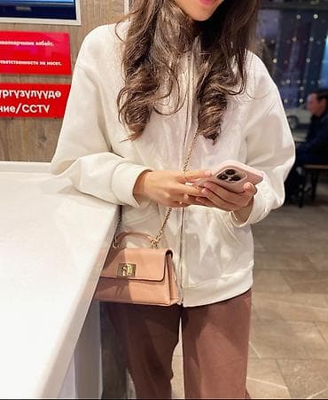 Сумочка Furla 1927 оригинал Размер: мини Пудровый оттенок Покупателям at lalafo.kg Сумочка Furla 1927 оригинал Размер: мини Пудровый оттенок Покупателям