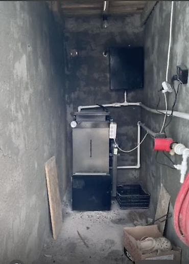 Продажа полдома: Двухэтажный кирпичный дом. Основные характеристики: - Материал стен at lalafo.kg — 2 Продажа полдома: Двухэтажный кирпичный дом. Основные характеристики: - Материал стен — 2