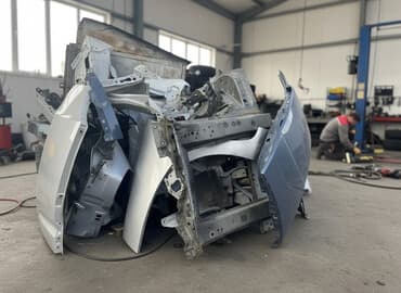 Лонжерон Б/у, Оригинал at lalafo.kg Лонжерон Б/у, Оригинал