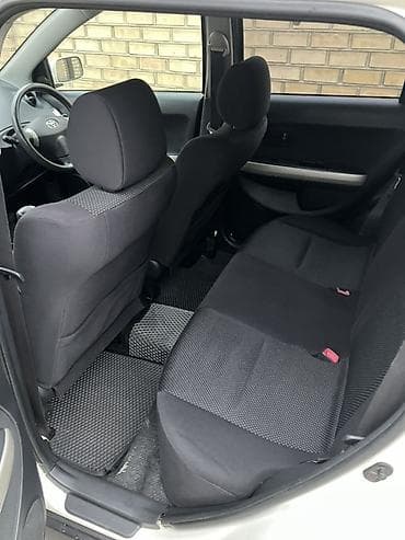 Toyota Ist: 2003 г., 1.3 л, Автомат, Бензин, Хэтчбэк at lalafo.kg — 7 Toyota Ist: 2003 г., 1.3 л, Автомат, Бензин, Хэтчбэк — 7