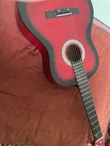 Гитара сатылатуну жакшы кылы жаны,уйрончукторго удобный гриф широкий at lalafo.kg Гитара сатылатуну жакшы кылы жаны,уйрончукторго удобный гриф широкий