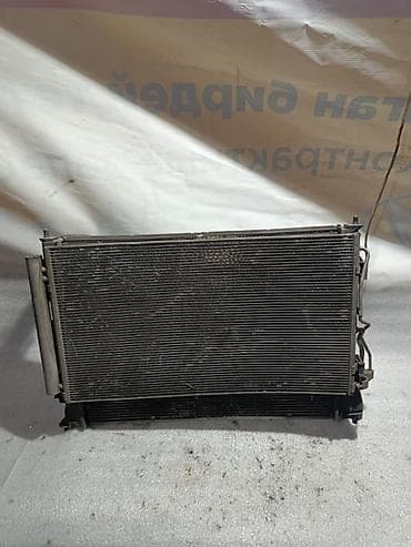 Радиатор охлаждения двигателя Hyundai/KIA Оригинальный радиатор at lalafo.kg Радиатор охлаждения двигателя Hyundai/KIA Оригинальный радиатор
