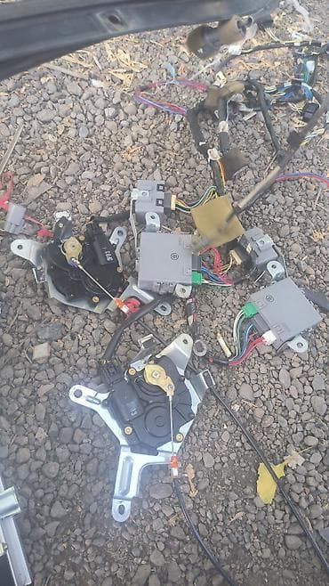 Электрический моторчик Toyota 2005 г., Б/у, Оригинал, Япония at lalafo.kg Электрический моторчик Toyota 2005 г., Б/у, Оригинал, Япония