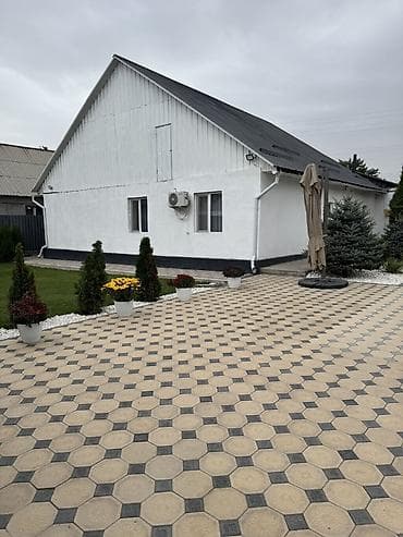 Продаётся дом в ж/м Ак-Орго, ул. Б. Алыкулова, рядом с магистралью — at lalafo.kg Продаётся дом в ж/м Ак-Орго, ул. Б. Алыкулова, рядом с магистралью —