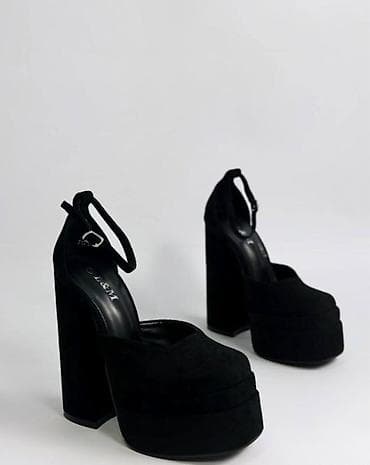 Черные женские туфли на высоком каблуке-платформе - Формат: закрытый at lalafo.kg Черные женские туфли на высоком каблуке-платформе - Формат: закрытый