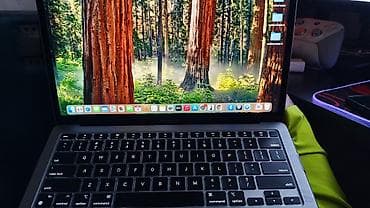 MacBook Air 13" - Экран 13" Retina с тонкими рамками, четкая картинка at lalafo.kg MacBook Air 13" - Экран 13" Retina с тонкими рамками, четкая картинка