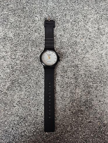 Классические часы часы, Casio, Пластик, Водонепроницаемые, Унисекс, Б/у at lalafo.kg Классические часы часы, Casio, Пластик, Водонепроницаемые, Унисекс, Б/у