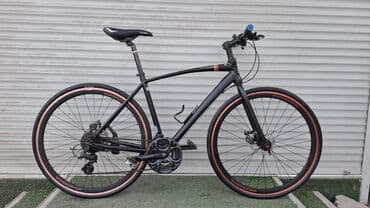 Городской/фитнесс‑велосипед с прямым рулём и дисковыми тормозами lalafo.kg да Городской/фитнесс‑велосипед с прямым рулём и дисковыми тормозами