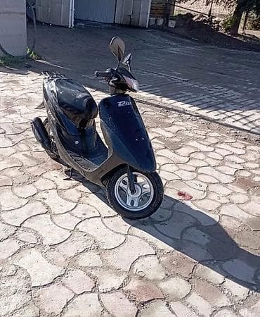 Тип скутера Honda, 50 куб. см, Бензин at lalafo.kg Тип скутера Honda, 50 куб. см, Бензин