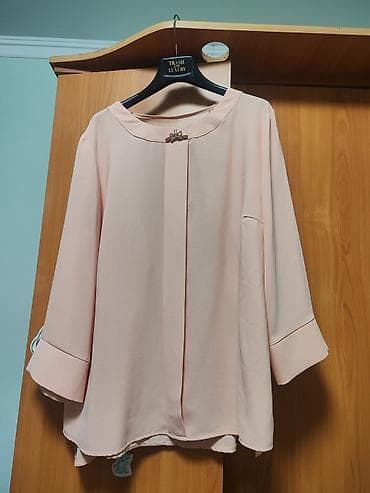 Блузка, Шифон, Однотонный, Удлиненная модель at lalafo.kg Блузка, Шифон, Однотонный, Удлиненная модель