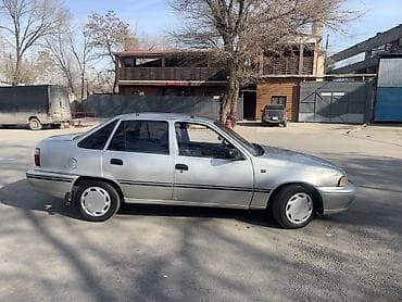 Daewoo Nexia: 2004 г., Механика, Бензин, Седан at lalafo.kg Daewoo Nexia: 2004 г., Механика, Бензин, Седан