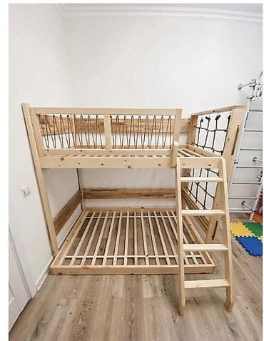 Продается двухъярусная кровать из натурального дерева. Сделана на at lalafo.kg Продается двухъярусная кровать из натурального дерева. Сделана на
