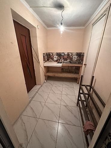 Сдается небольшое жилое помещение с отдельным входом. Планировка и at lalafo.kg Сдается небольшое жилое помещение с отдельным входом. Планировка и