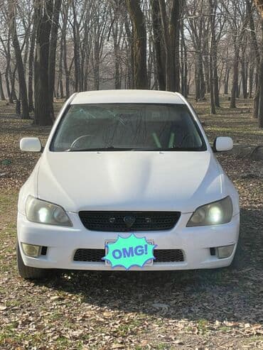 Toyota Altezza: 2004 г., 2 л, Автомат, Бензин, Седан at lalafo.kg Toyota Altezza: 2004 г., 2 л, Автомат, Бензин, Седан