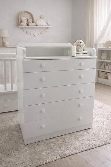 Белый детский комод с пеленальным столиком. - Функциональность 2-в-1 at lalafo.kg Белый детский комод с пеленальным столиком. - Функциональность 2-в-1