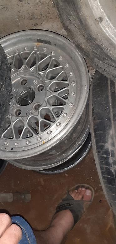 Куйма Дисктер R 15 Mercedes-Benz, Комплект, тешиктери - 5, Колдонулган lalafo.kg да — 10 Куйма Дисктер R 15 Mercedes-Benz, Комплект, тешиктери - 5, Колдонулган — 10