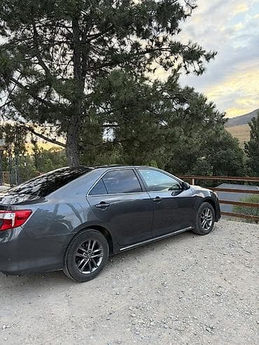 Toyota Camry: 2012 г., 2.5 л, Автомат, Бензин, Седан at lalafo.kg — 2 Toyota Camry: 2012 г., 2.5 л, Автомат, Бензин, Седан — 2