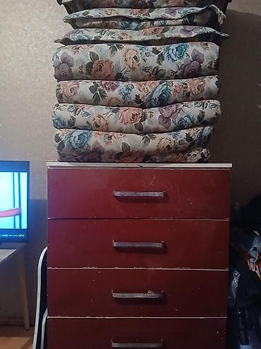 Офис эмереги: Продаю все вместе 2000т сом.тошоки 4 шт.короткие.4 lalafo.kg да — 1 Офис эмереги: Продаю все вместе 2000т сом.тошоки 4 шт.короткие.4 — 1