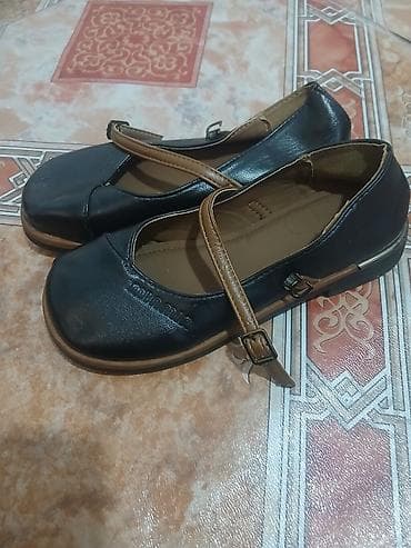 Балетки с ремешком «Мэри Джейн» - Цвет: верх — черный, ремешки и at lalafo.kg Балетки с ремешком «Мэри Джейн» - Цвет: верх — черный, ремешки и