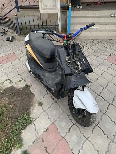 Макси-скутер M8, 160 куб. см, Бензин, Б/у at lalafo.kg Макси-скутер M8, 160 куб. см, Бензин, Б/у