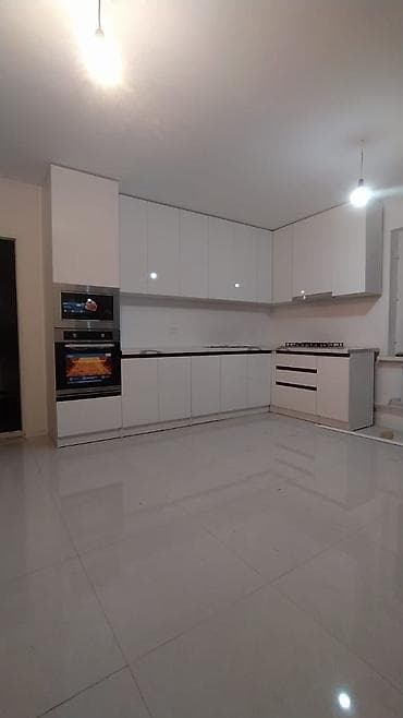 Кухонный гарнитур угловой, современный - Планировка: Г‑образная at lalafo.kg Кухонный гарнитур угловой, современный - Планировка: Г‑образная