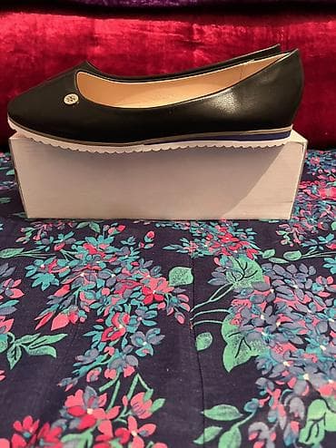 Женские балетки A-2, размер 40 - Цвет: черный - Материал верха at lalafo.kg Женские балетки A-2, размер 40 - Цвет: черный - Материал верха