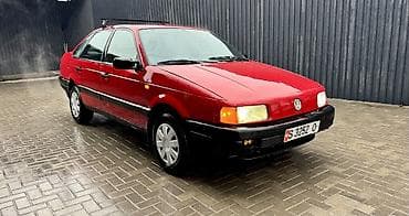 Volkswagen Passat: 1990 г., 1.8 л, Механика, Бензин, Седан at lalafo.kg Volkswagen Passat: 1990 г., 1.8 л, Механика, Бензин, Седан