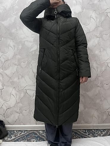 Длинный женский пуховик/утеплённое куртка тёмно-зелёный (почти at lalafo.kg Длинный женский пуховик/утеплённое куртка тёмно-зелёный (почти