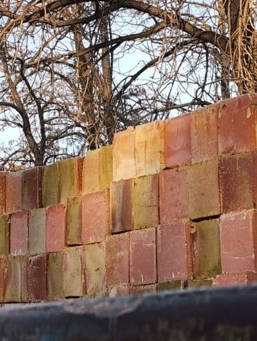 Кирпич строительный полнотелый (керамический), - Формат: стандартный at lalafo.kg Кирпич строительный полнотелый (керамический), - Формат: стандартный