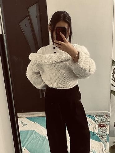 Кофта, Укороченная модель, Стандарт at lalafo.kg Кофта, Укороченная модель, Стандарт