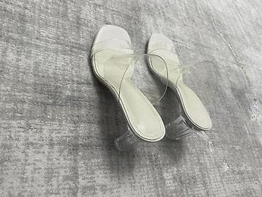 Продаю новые босоножки 40размер, маломерят, будут на 38. Заказывала at lalafo.kg Продаю новые босоножки 40размер, маломерят, будут на 38. Заказывала