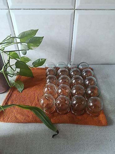 Продаю медицинские банки,советские,цена 100 сом за банку at lalafo.kg Продаю медицинские банки,советские,цена 100 сом за банку