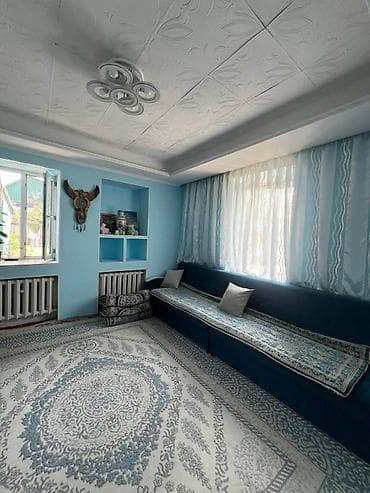 Продается 2 этажный дом с участком Район Азия молл Участок 3 сотки at lalafo.kg Продается 2 этажный дом с участком Район Азия молл Участок 3 сотки