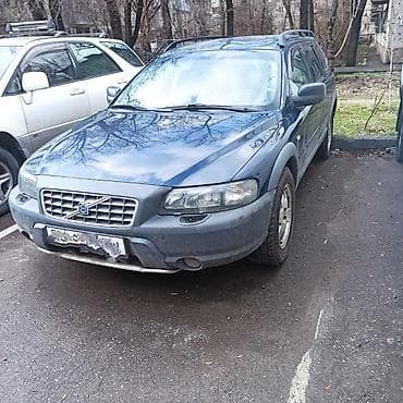 Volvo XC70: 2004 г., 2.5 л, Механика, Бензин, Универсал at lalafo.kg Volvo XC70: 2004 г., 2.5 л, Механика, Бензин, Универсал