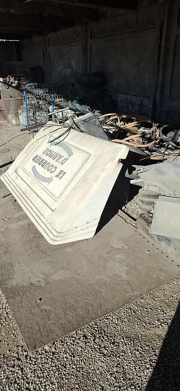 Автокосметика: Продается ветровик от Volvo FL lalafo.kg да — 3 Автокосметика: Продается ветровик от Volvo FL — 3