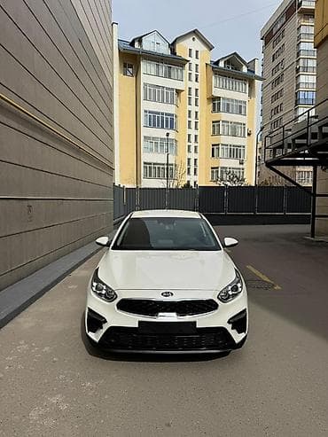 Kia Cerato: 2020 г., 1.6 л, Автомат, Бензин, Седан at lalafo.kg Kia Cerato: 2020 г., 1.6 л, Автомат, Бензин, Седан