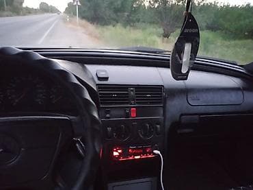 Mercedes-Benz C-Class: 1994 г., Механика, Бензин, Седан at lalafo.kg Mercedes-Benz C-Class: 1994 г., Механика, Бензин, Седан