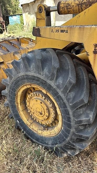 Погрузчик, 2006 г., Колесный, Фронтальный at lalafo.kg — 4 Погрузчик, 2006 г., Колесный, Фронтальный — 4