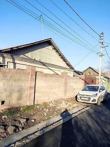 Срочно продаю дом. На пересечение ул. Тоголок Молдо, пер. Алтайский at lalafo.kg Срочно продаю дом. На пересечение ул. Тоголок Молдо, пер. Алтайский